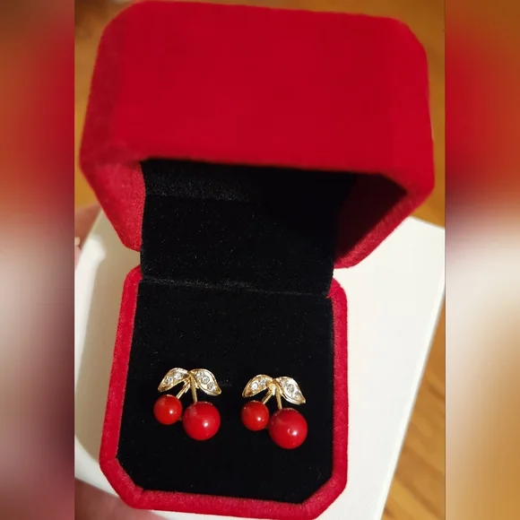 Vintage Look Earrings Red Cherry Crystal Leaf Stud for Women Red Velvet Gift Box - Picture 3 of 8